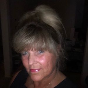 Meet your Posher, Diane